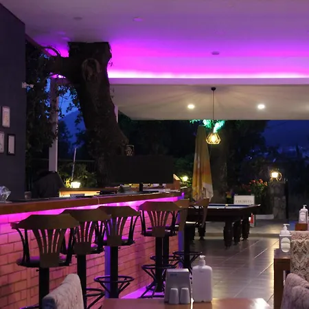 Tunacan Hotel