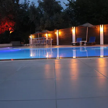 Tunacan Hotel
