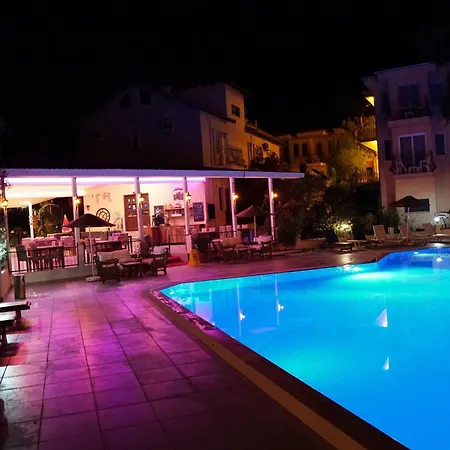 Tunacan Hotel 3*